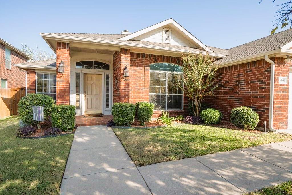 Bolero Ct, Fort Worth, TX 76135