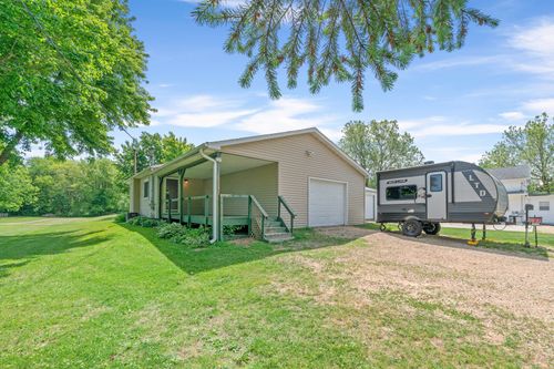 237 Chapman Street, Paw Paw, IL, 61353 | Card Image