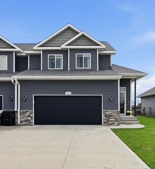 1011 Coffie Farm Rd, Sergeant Bluff, IA, 51054-3511 | Card Image