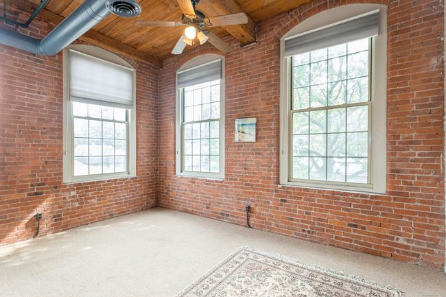 APT-214 - 92 Main St, Condo with 2 bedrooms, 2 bathrooms and 2 parking in Deep River CT | Image 9