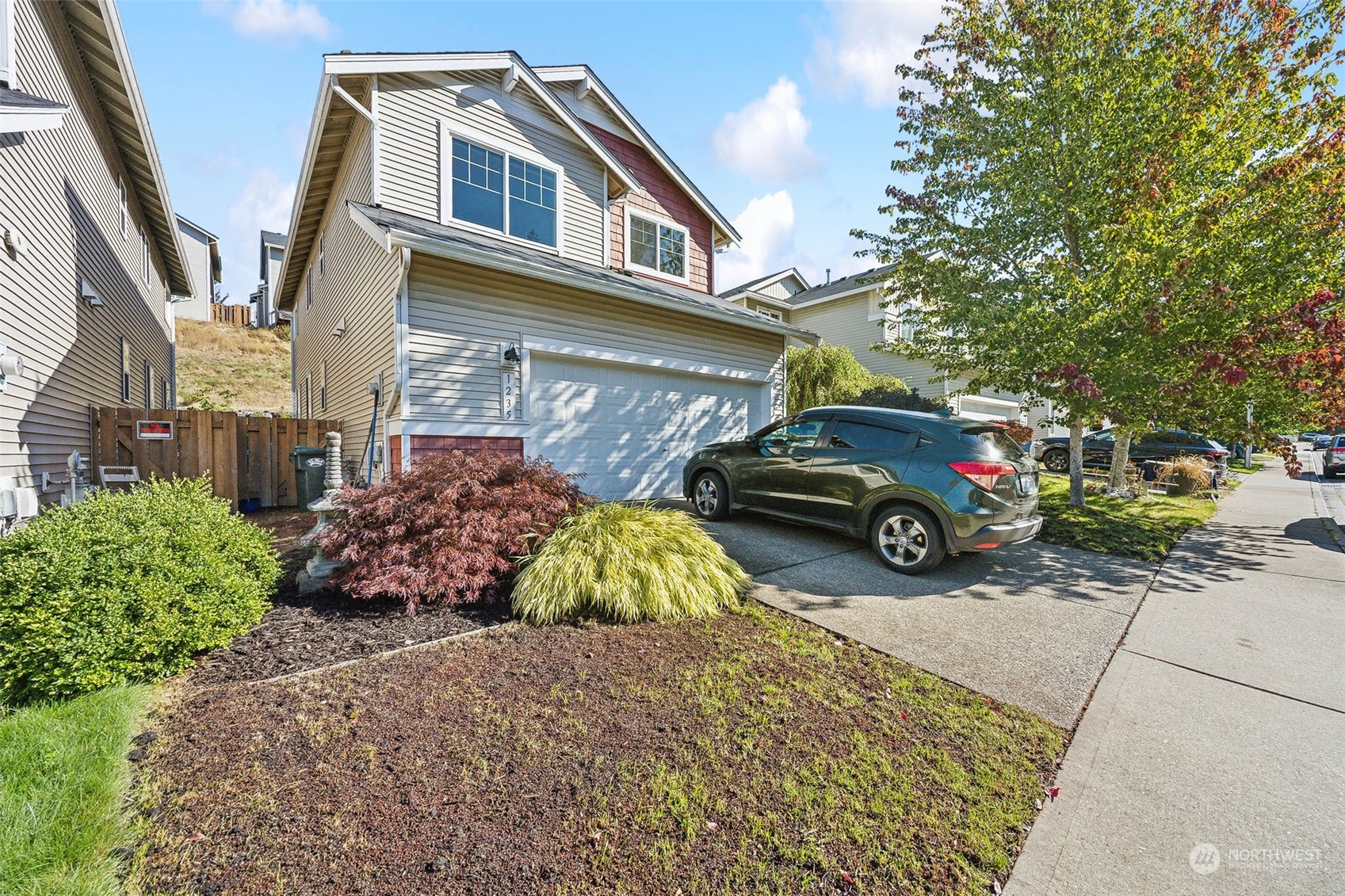 Ebbets Dr, Tumwater, WA 98512