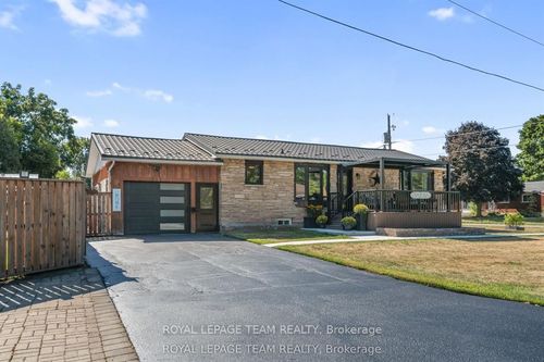 565 Dufferin St W, North Dundas, ON, K0C2K0 | Card Image