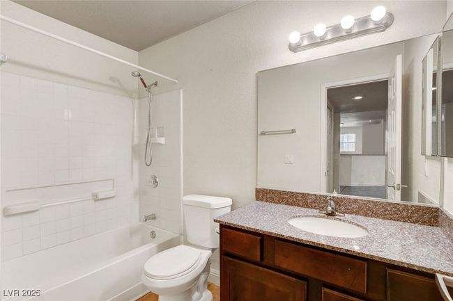 102 - 2801 N Rainbow Blvd, Condo with 2 bedrooms, 2 bathrooms and null parking in Las Vegas NV | Image 33