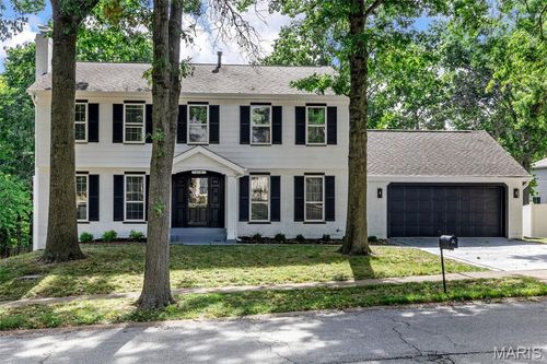 618 Shady Meadows Dr, Ballwin, MO, 63011-3402 | Card Image