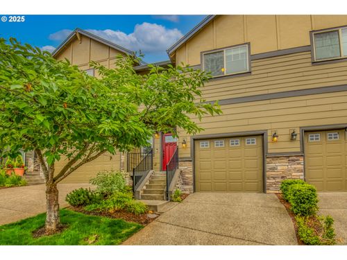 11438 Se Aquila St, Happy Valley, OR, 97086-7672 | Card Image