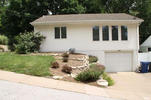 727 Oak St, Davenport, IA, 52804-4126 | Card Image