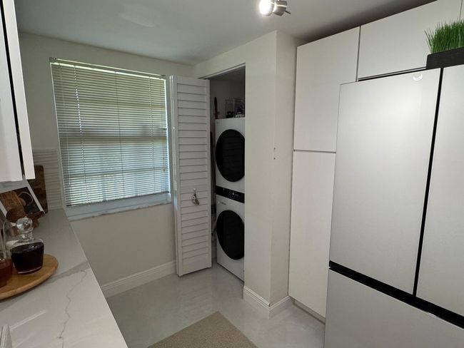 APT-907 - 3499 Oaks Way, Condo with 2 bedrooms, 2 bathrooms and null parking in Pompano Beach FL | Image 6