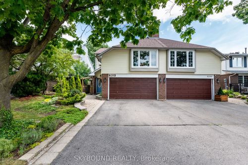 6292 Starfield Crescent, Mississauga, ON, L5N1X4 | Card Image