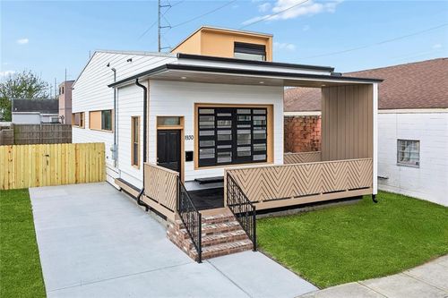 1930 Dumaine St, New Orleans, LA, 70116-2814 | Card Image