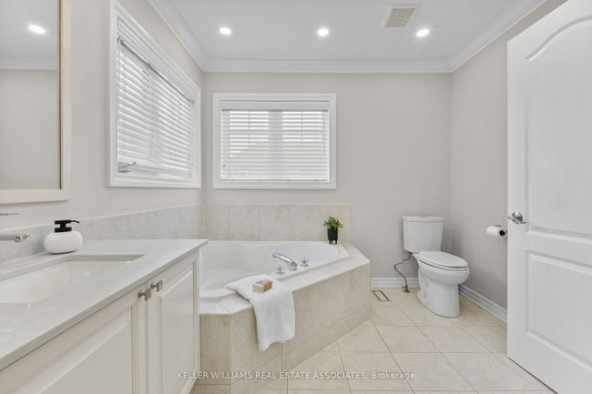 10 Westacott Cres, House other with 5 bedrooms, 5 bathrooms and 3 parking in Ajax ON | Image 34