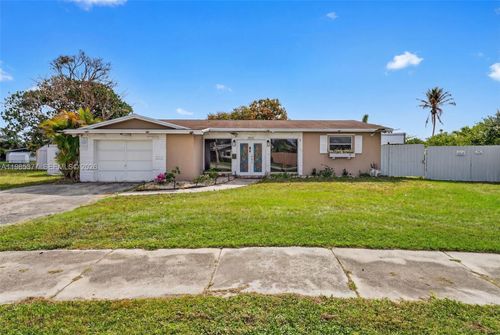 20211 Nw 4th Ave, Miami Gardens, FL, 33169 | Card Image