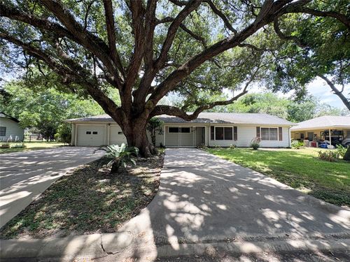 3413 Cherry Ln, Bay City, TX, 77414-7309 | Card Image