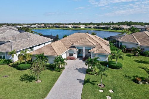 5680 Bent Pine Sq, Vero Beach, FL, 32967-7507 | Card Image