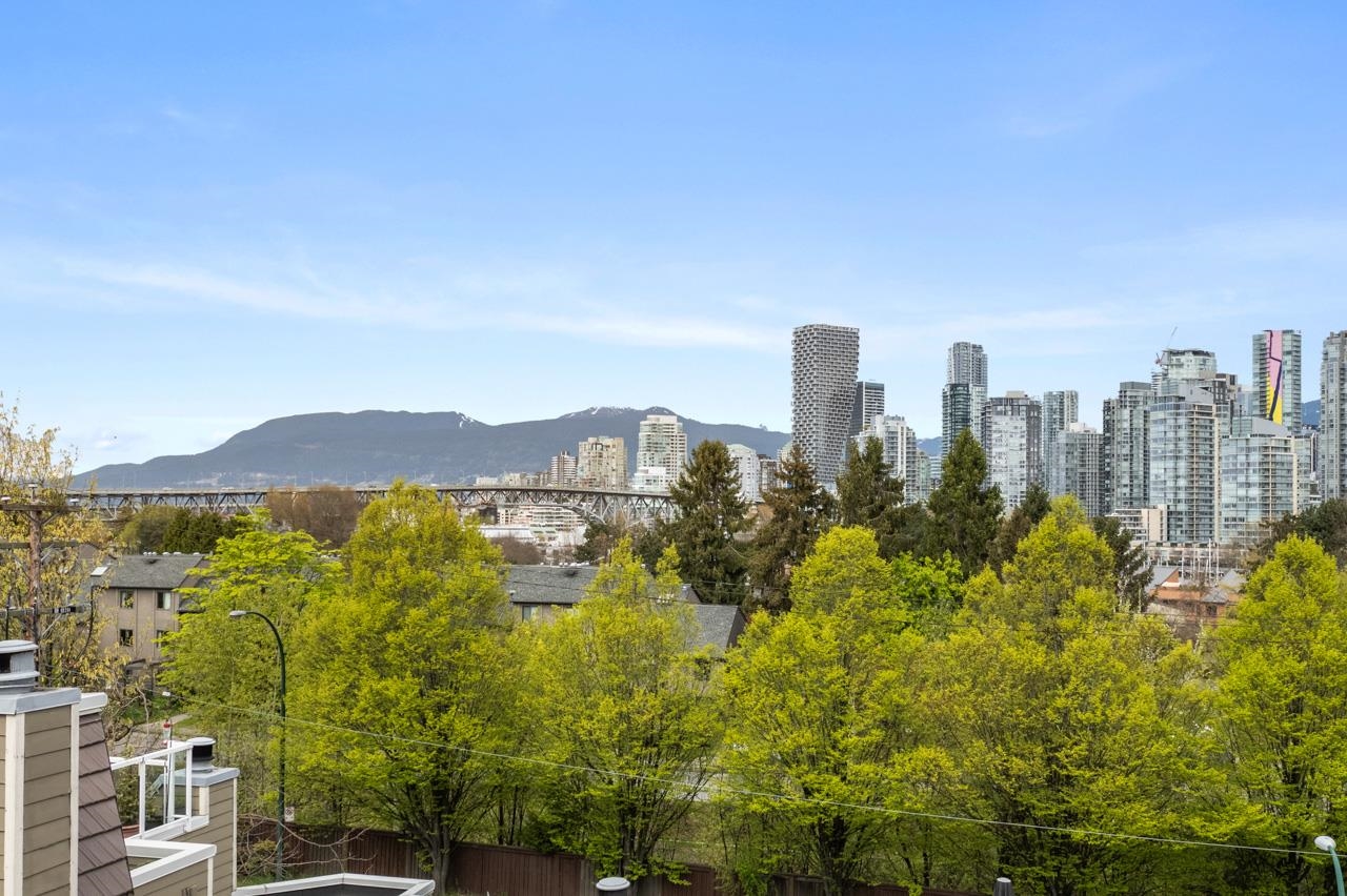 A2 - 1100 W 6 Th Avenue, Townhouse with 2 bedrooms, 1 bathrooms and 2 parking in Vancouver BC | Image 21