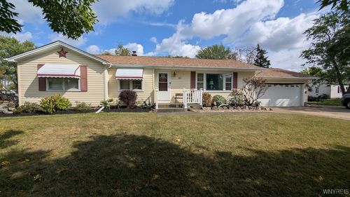 65 Amsterdam St, Tonawanda, NY, 14150-5415 | Card Image