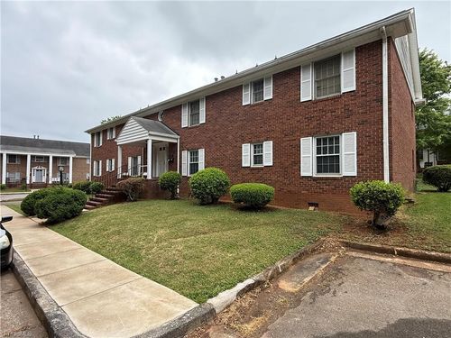 b-110 Westgate Cir, Winston Salem, NC, 27106-4844 | Card Image
