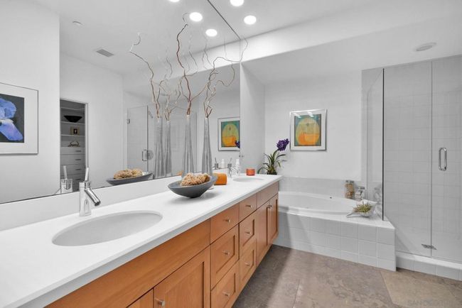 3142 Harbor Ridge Ln, Condo with 3 bedrooms, 2 bathrooms and 3 parking in San Diego CA | Image 20