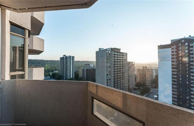 1703 - 67 Caroline St S, House attached with 2 bedrooms, 2 bathrooms and 1 parking in Hamilton ON | Image 29