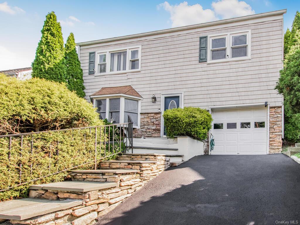 Hillside Ave, Elmsford, NY 10523