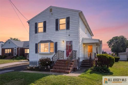 61 Beech St, Fords, NJ, 08863-1751 | Card Image