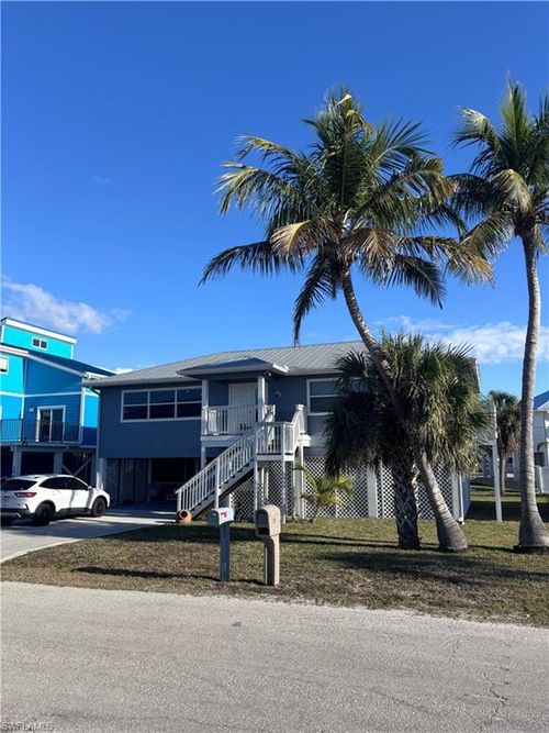 138 Gulf Island Dr, FORT MYERS BEACH, FL, 33931-3828 | Card Image