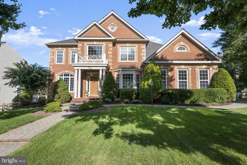 204 Lawson Rd Se, Leesburg, VA, 20175-4423 | Card Image