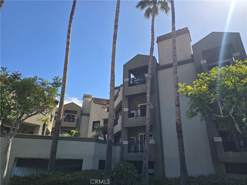 213-310 Lake St, Huntington Beach, CA, 92648-5826 | Card Image