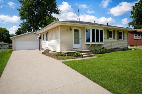 525 Helmet Ave, Waterloo, IA, 50703-1427 | Card Image