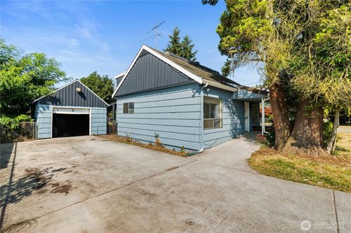 901 2nd Ave N, Kent, WA, 98032-3020 | Card Image