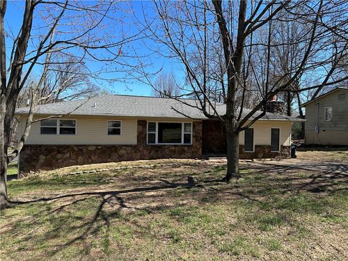 601 Tamarind St, Harrison, AR, 72601-5623 | Card Image