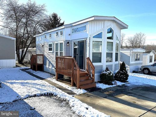 56 3rd St, LOTHIAN, MD, 20711-9512 | Card Image