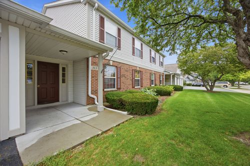 d-383 Woodview Cir, Elgin, IL, 60120-7183 | Card Image