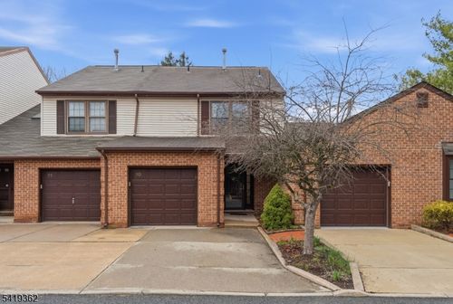 10 Betty Ct, Lebanon, NJ, 08833-2102 | Card Image