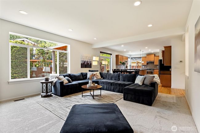 416 199 Th Pl Se, House other with 5 bedrooms, 3 bathrooms and 3 parking in Bothell WA | Image 7