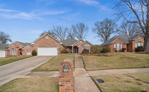 629 Whiteoak Ln, Tyler, TX, 75703-5064 | Card Image