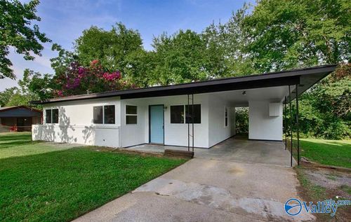 2200 Norwood Dr Nw, Huntsville, AL, 35810-2212 | Card Image