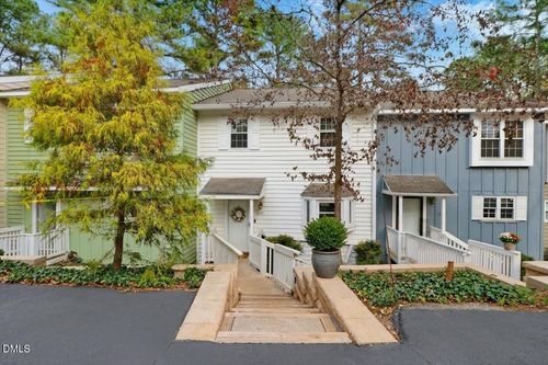 5738 Three Oaks Dr, Raleigh, NC, 27612-6137 | Card Image