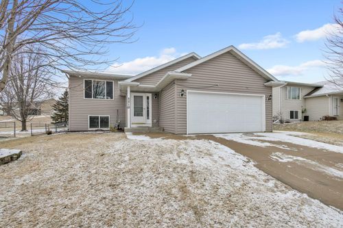 5219 56th Ave Nw, Rochester, MN, 55901-3891 | Card Image