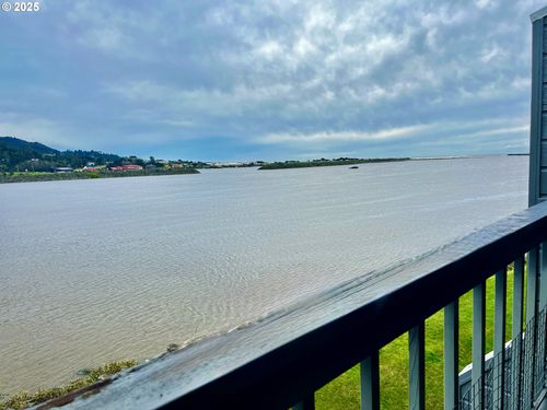 443-94304 Wedderburn Loop, Gold Beach, OR, 97444-8534 | Card Image