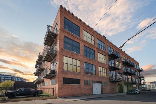 2003 Brooklyn St, Detroit, MI, 48226-1034 | Card Image