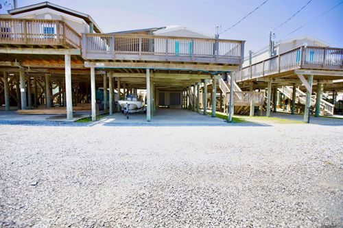 109 Tahiti East Ln, Grand Isle, LA, 70358 | Card Image