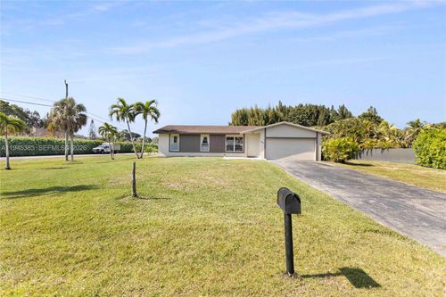 4841 Sw 201st Ter, Southwest Ranches, FL, 33332-1007 | Card Image