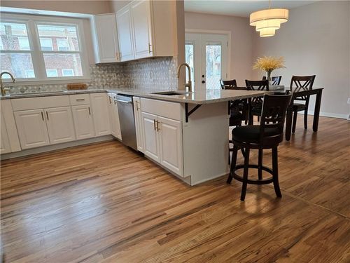 2843 Benton Blvd, Kansas City, MO, 64128-1139 | Card Image