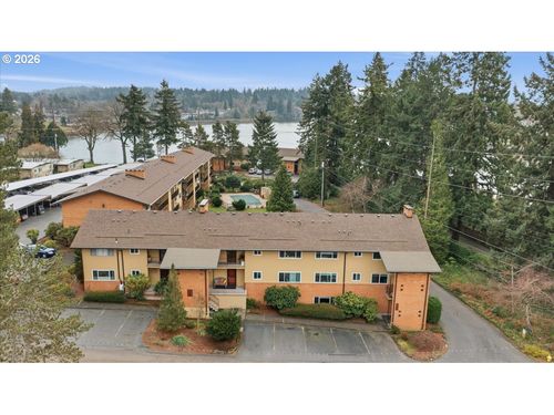 8-1400 Se Lava Dr, Milwaukie, OR, 97222-7496 | Card Image