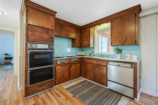 30 Irving Dr, House other with 3 bedrooms, 1 bathrooms and 6 parking in Walpole MA | Image 6