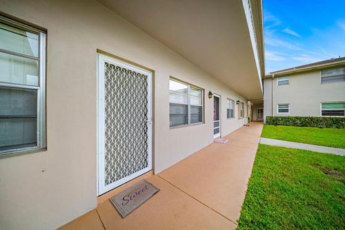 103-8 Lake Vista Trl, Port St Lucie, FL, 34952-6395 | Card Image