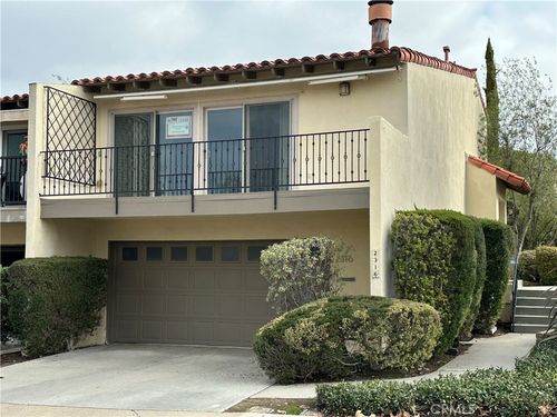 2316 Vista Hogar, Newport Beach, CA, 92660-4000 | Card Image
