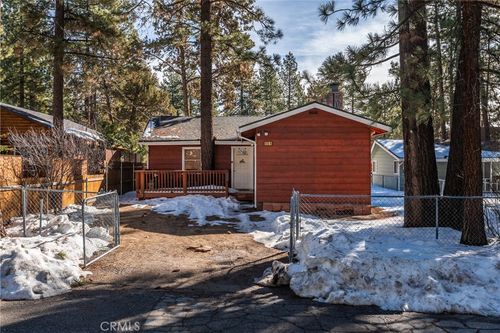 904 Michael Ave, Big Bear City, CA, 92314 | Card Image