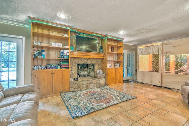 22643 Twin Oaks Rd, House other with 5 bedrooms, 4 bathrooms and null parking in Abingdon VA | Image 52