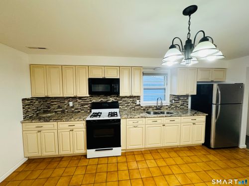 50 Wood St, West Haven, CT, 06516-3842 | Card Image